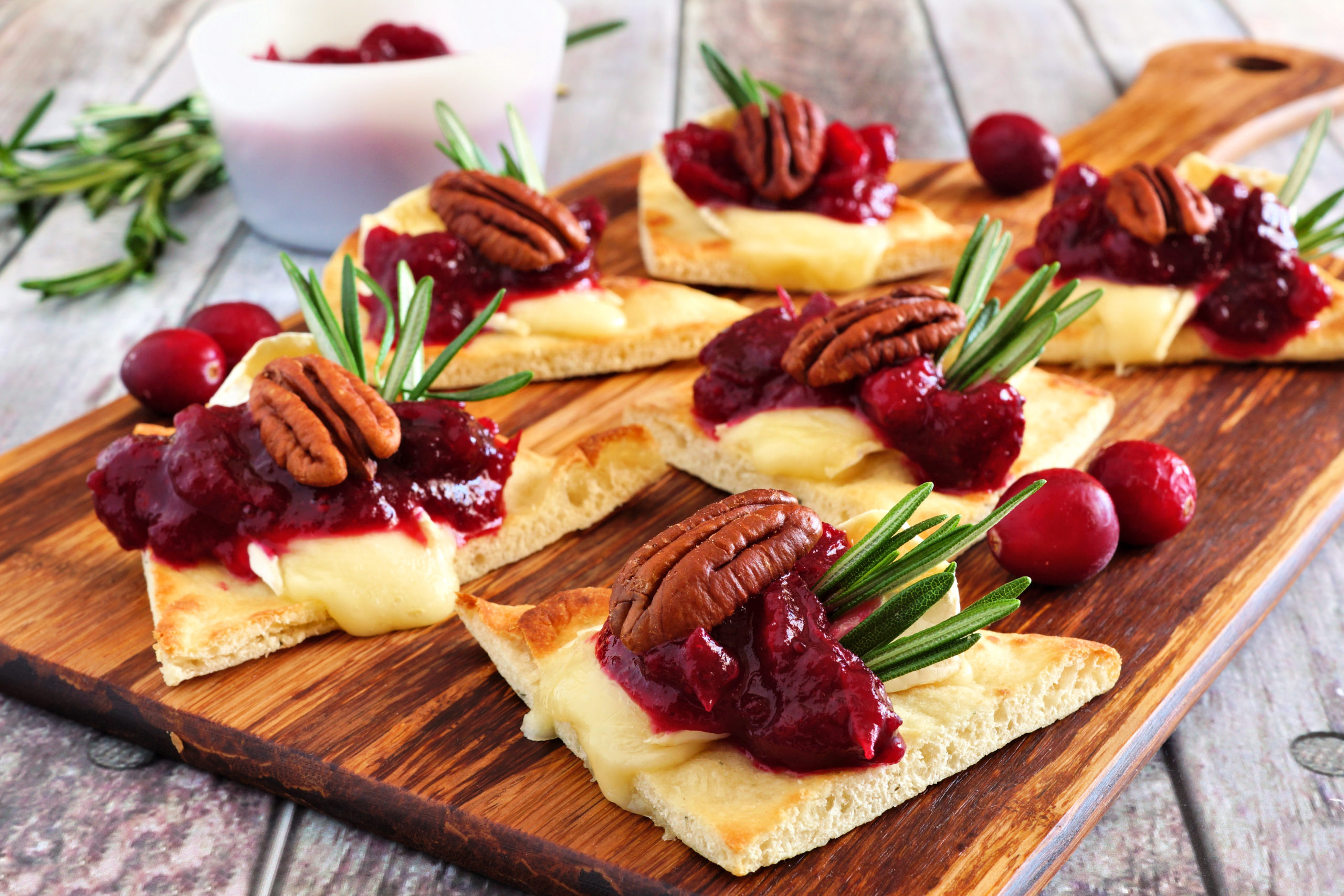 Flatbread Appetizer With Brie Cheese & Cranberries