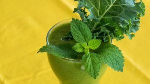 Healthy Green Spinach Mint Smoothie